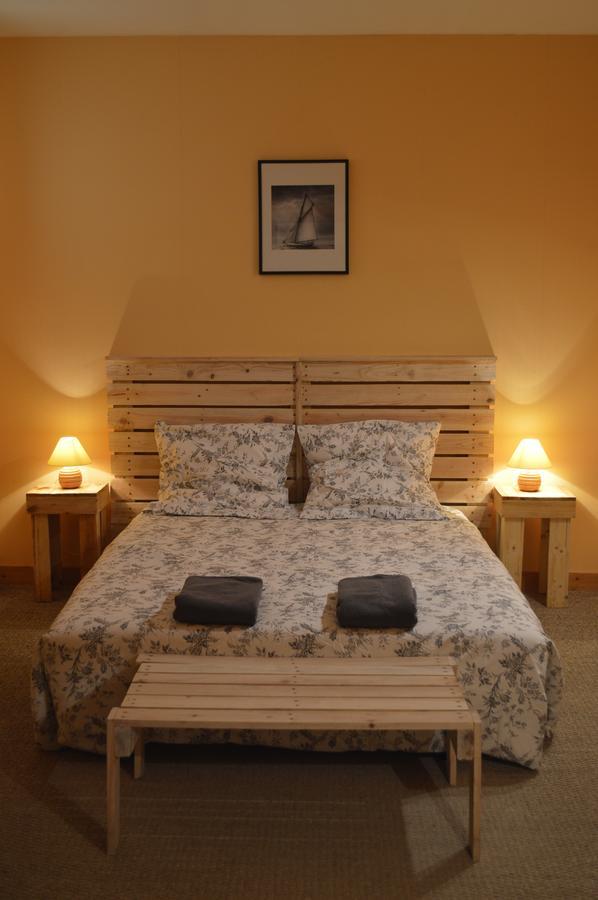 Bed and Breakfast Le Domaine Les Iffs Exteriér fotografie